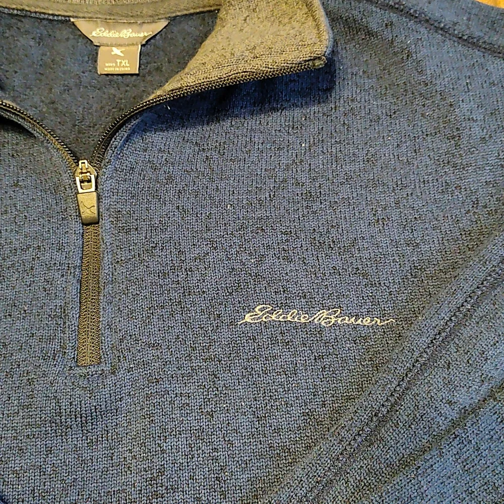 Pullover - Picture 3 of 3